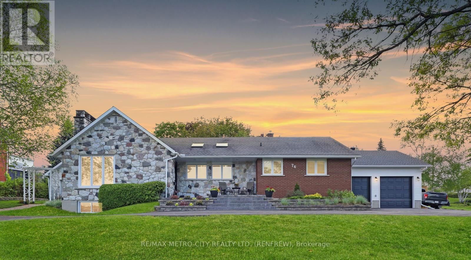 74 ERINDALE AVENUE Image 1
