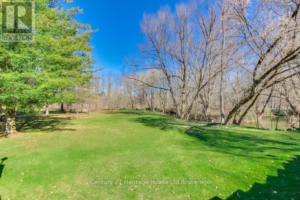 266132 MAPLE DELL ROAD Image 36