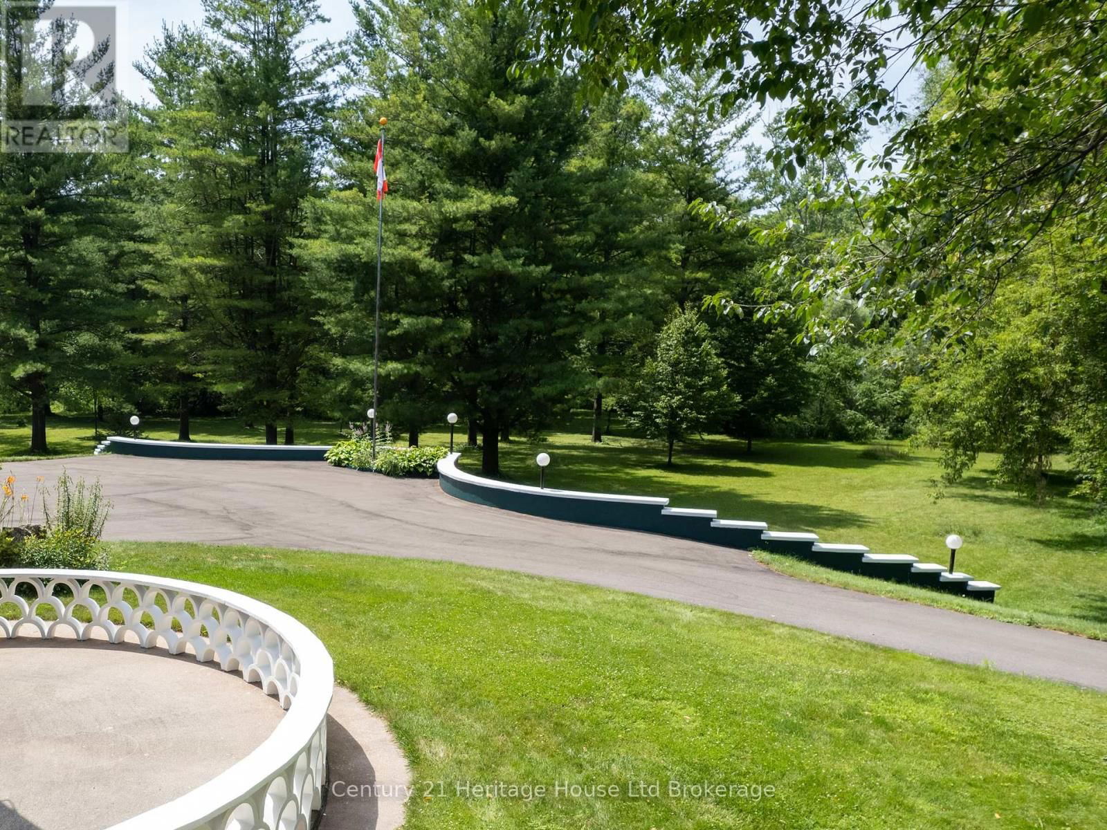 266132 MAPLE DELL ROAD Image 41