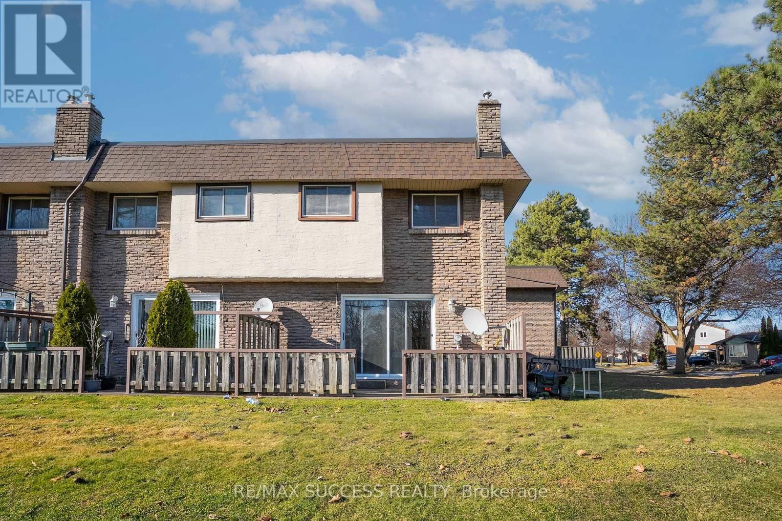 4 - 4230 MEADOWVALE DRIVE Image 26