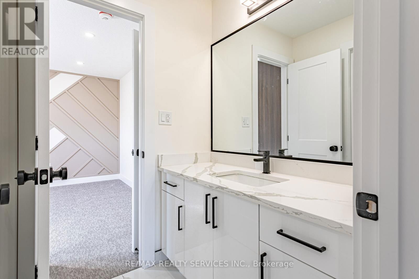 1187 HOBBS DRIVE Image 31