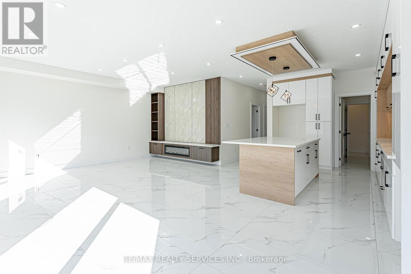 1187 HOBBS DRIVE Image 4