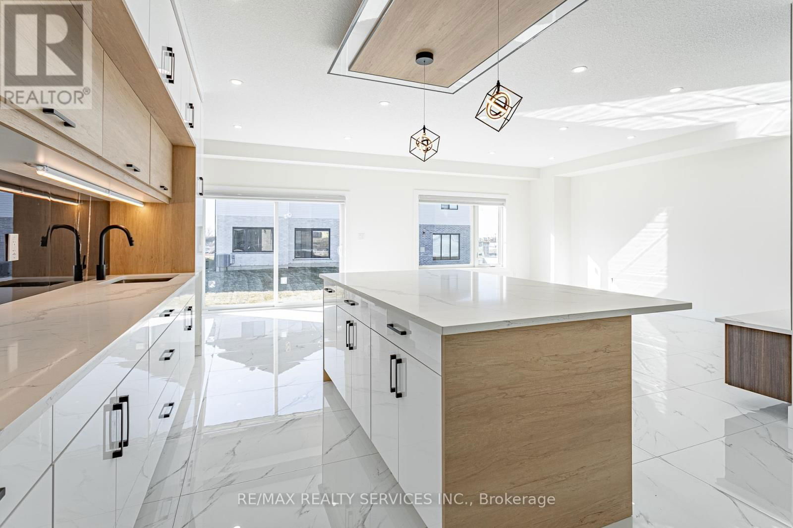 1187 HOBBS DRIVE Image 7
