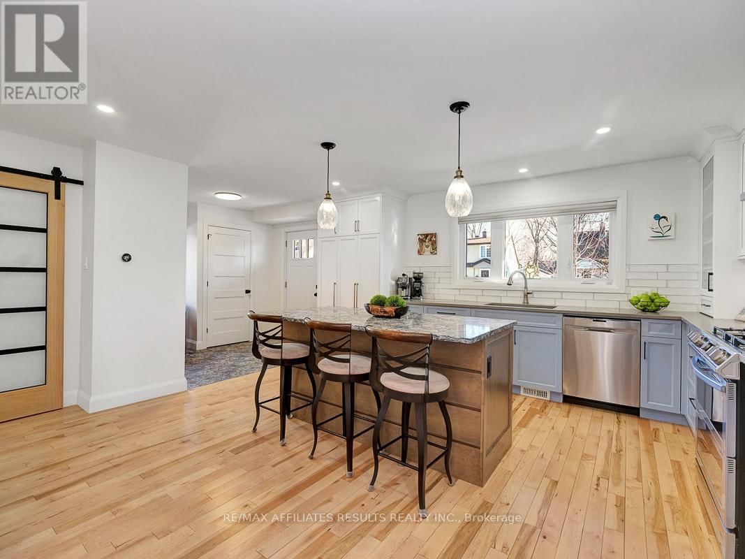 23 TUNIS AVENUE Image 11