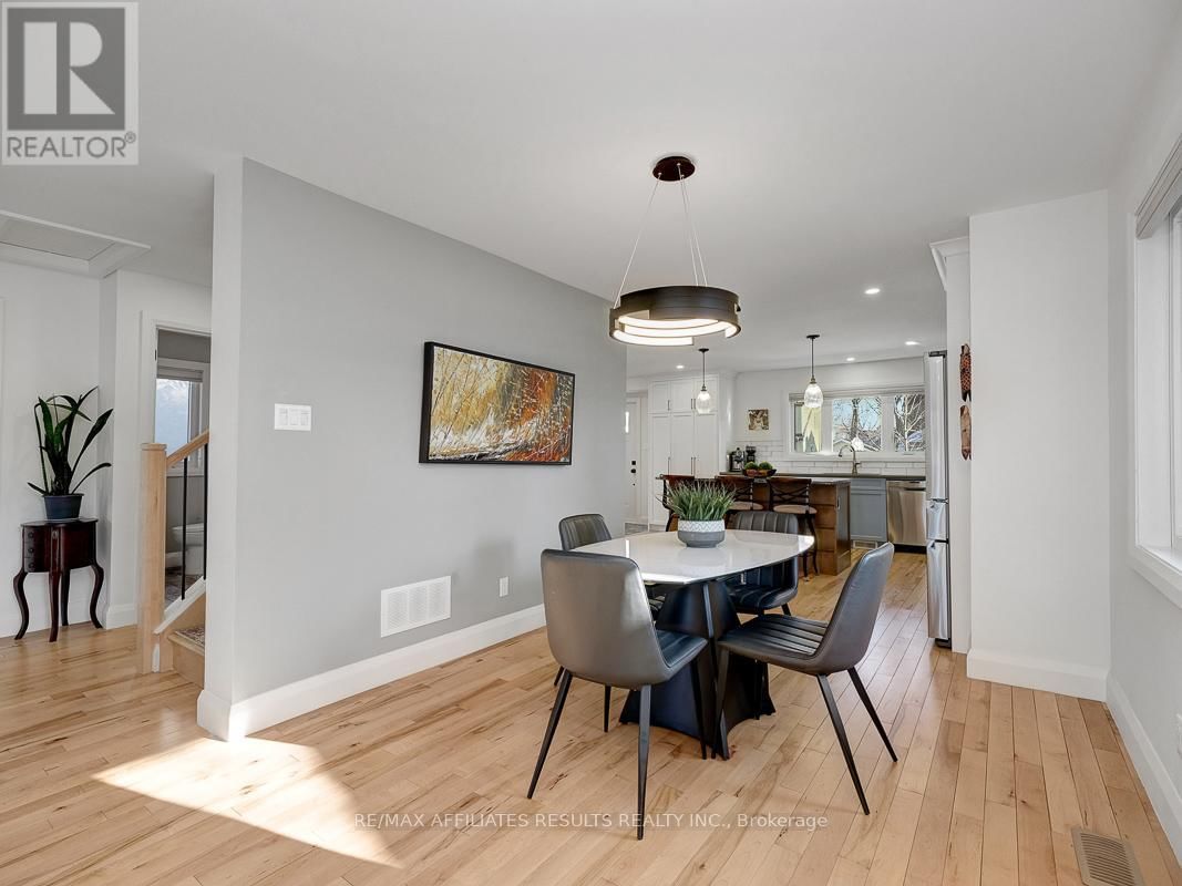23 TUNIS AVENUE Image 17