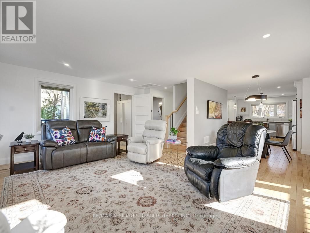 23 TUNIS AVENUE Image 18