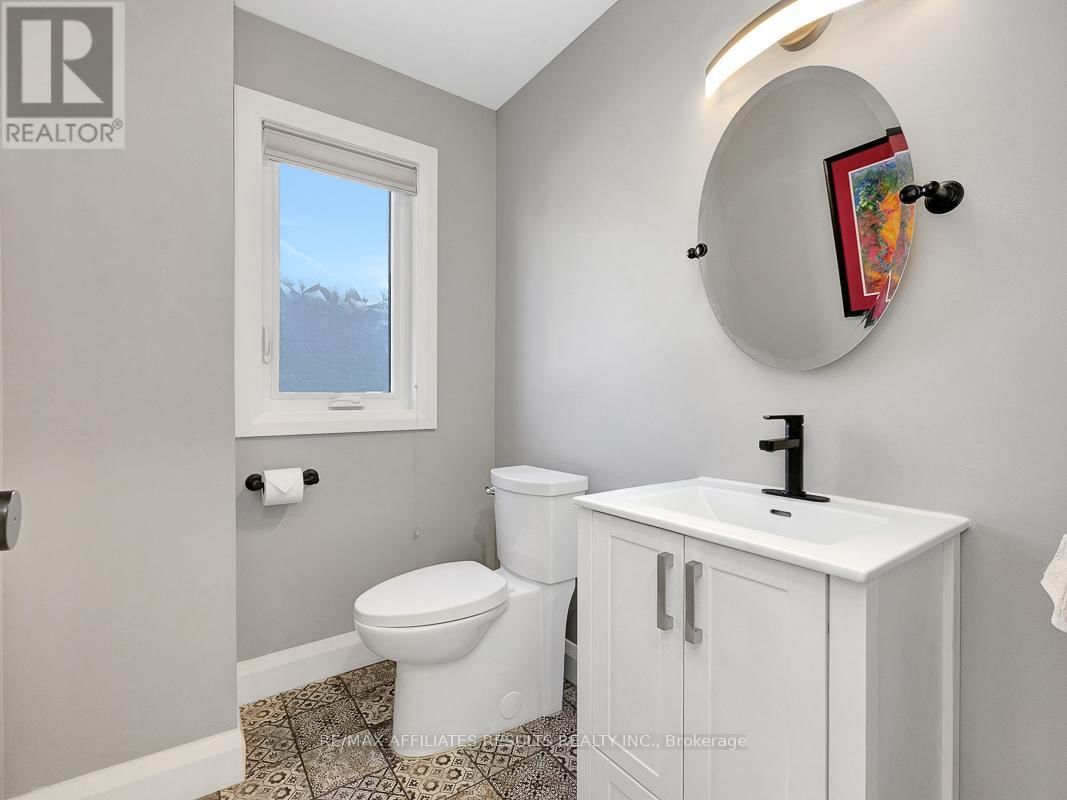 23 TUNIS AVENUE Image 24