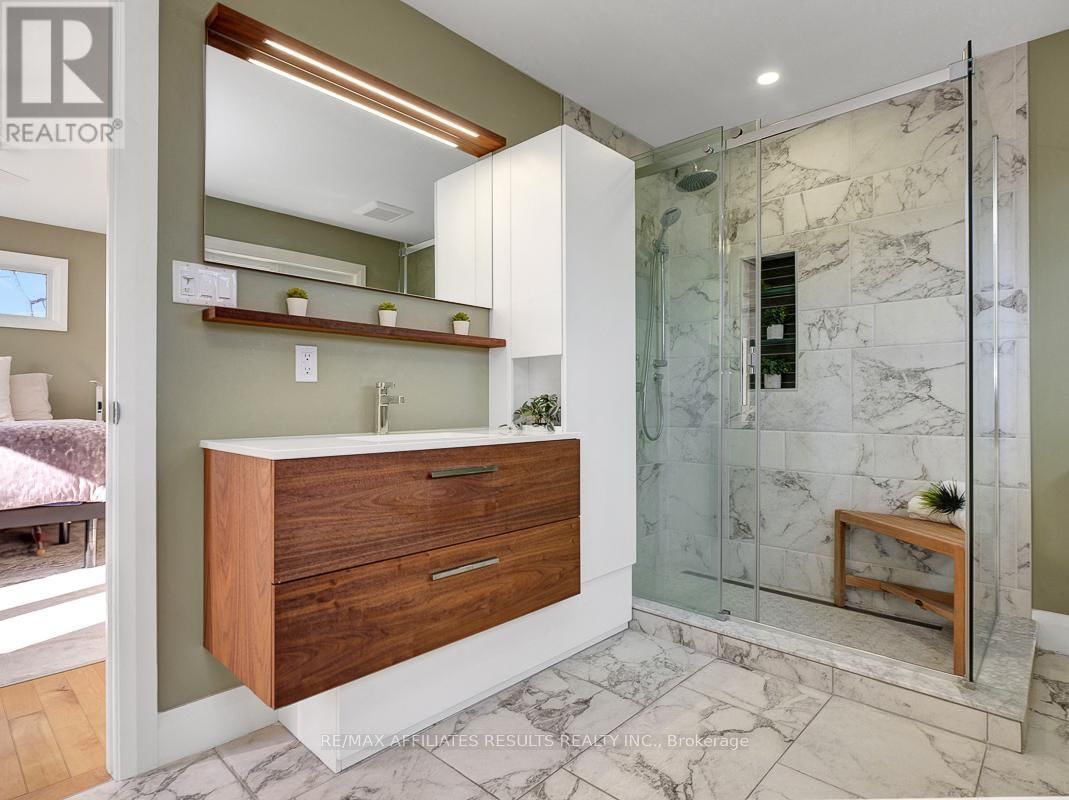23 TUNIS AVENUE Image 30