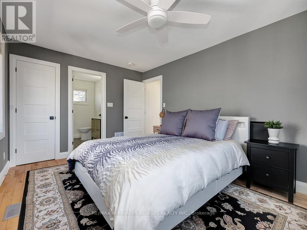 23 TUNIS AVENUE Image 34