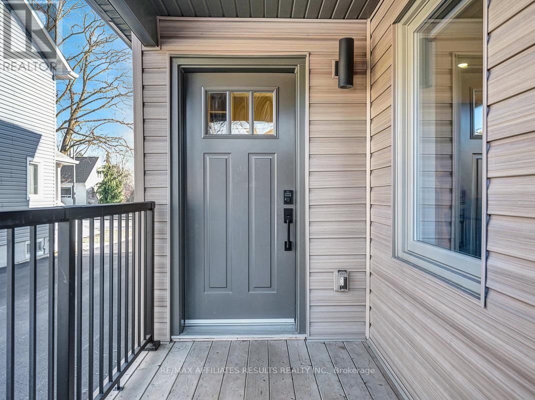 23 TUNIS AVENUE Image 39
