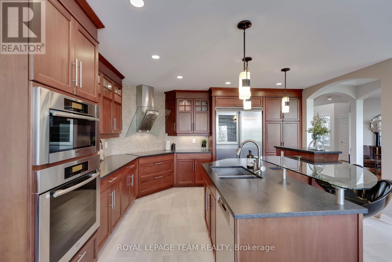 665 KOCHAR DRIVE Image 12