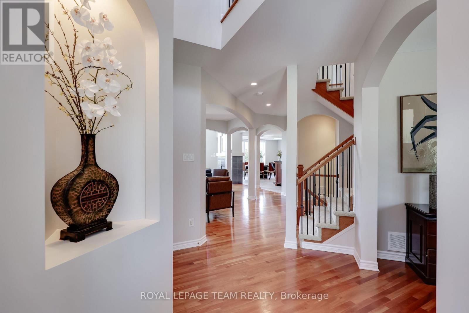 665 KOCHAR DRIVE Image 4
