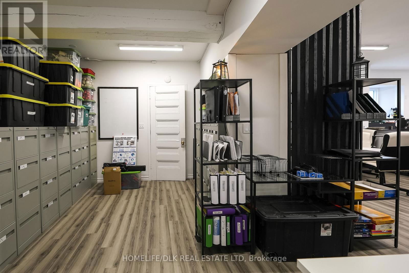 224 KING STREET WEST Image 12