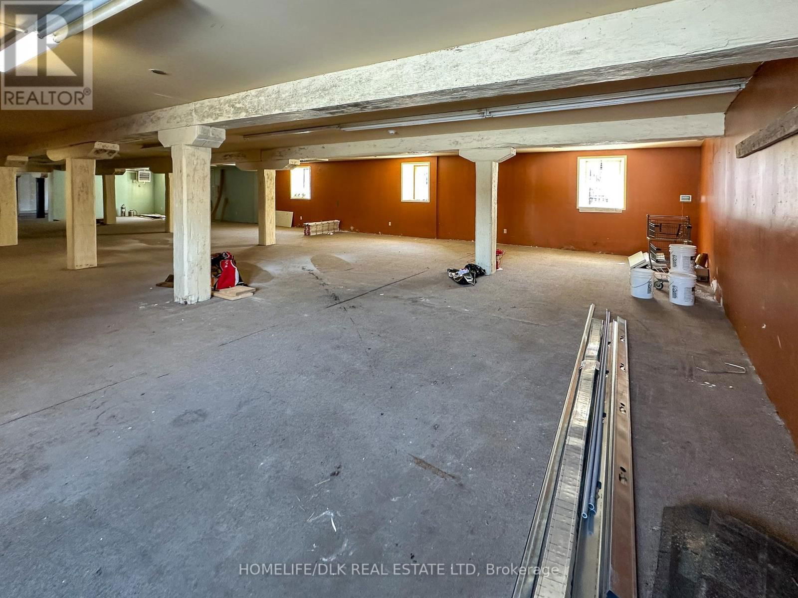 224 KING STREET WEST Image 17