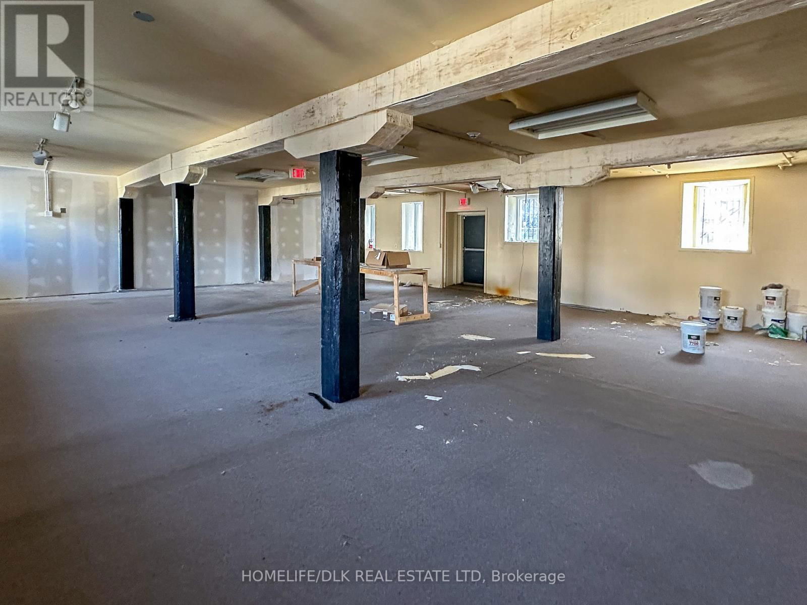 224 KING STREET WEST Image 21