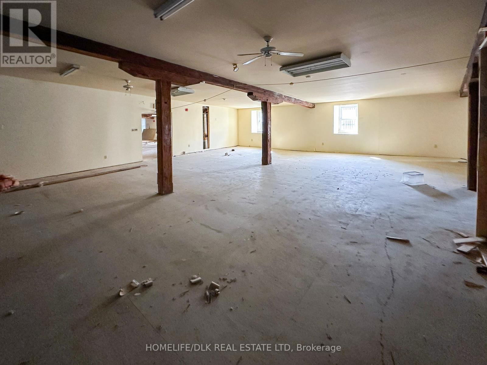 224 KING STREET WEST Image 30
