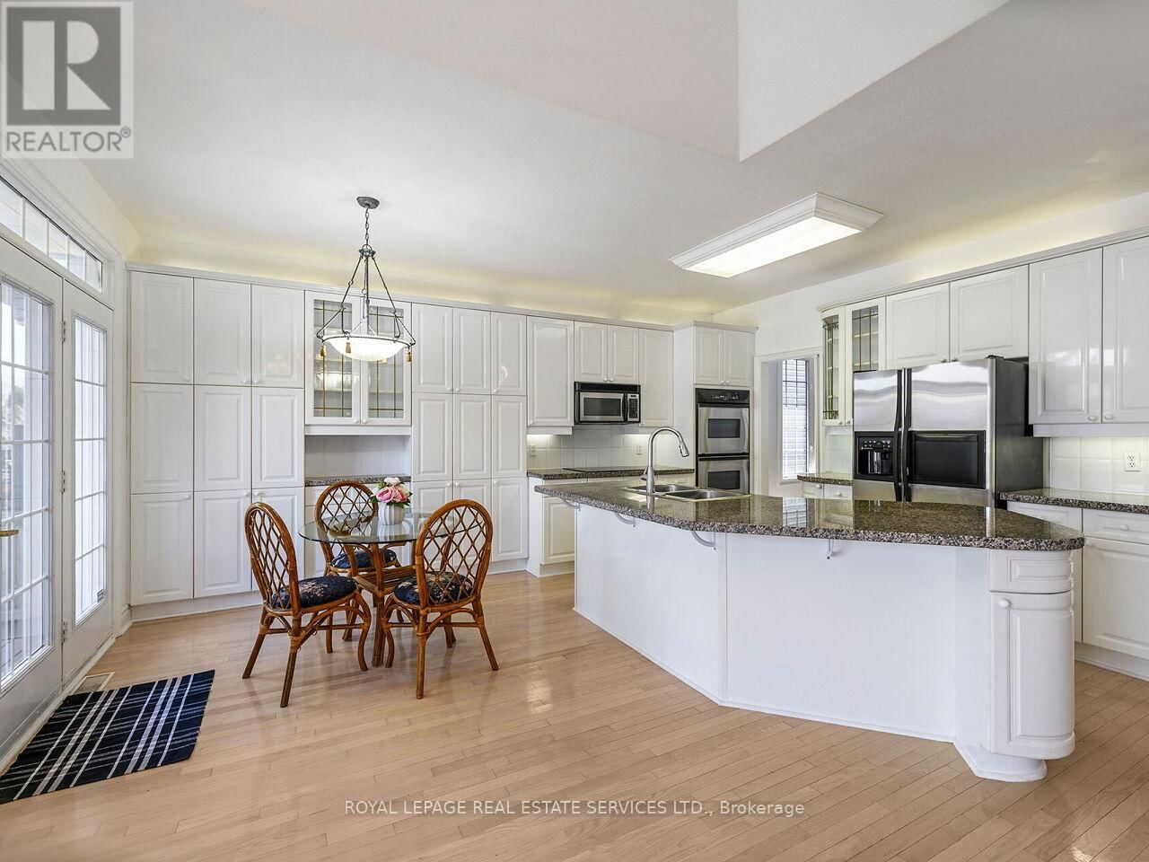 20 KOPPERFIELD LANE Image 22