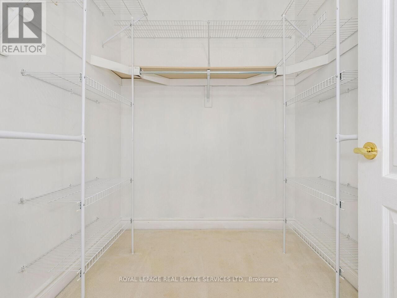 20 KOPPERFIELD LANE Image 33