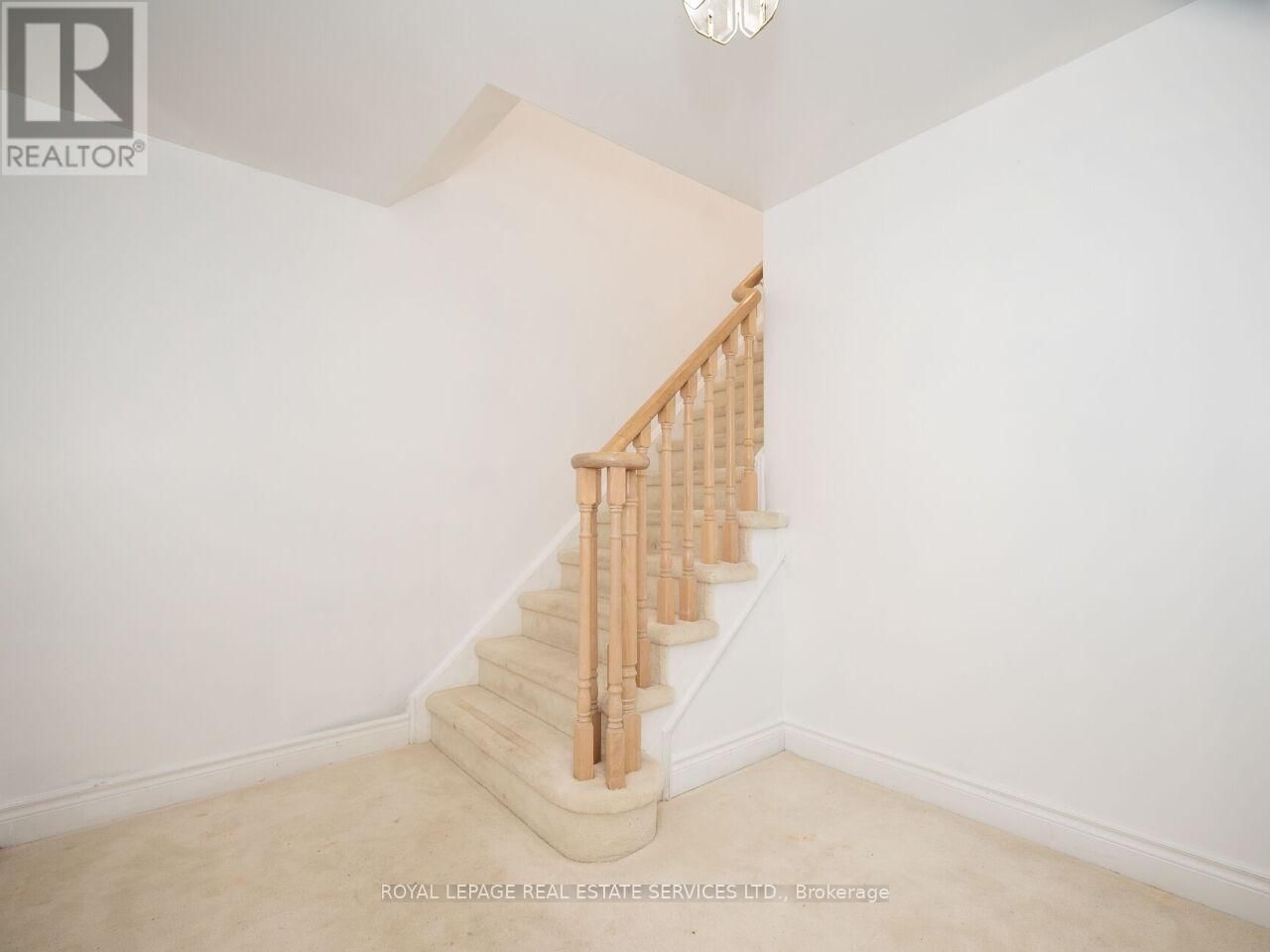 20 KOPPERFIELD LANE Image 39