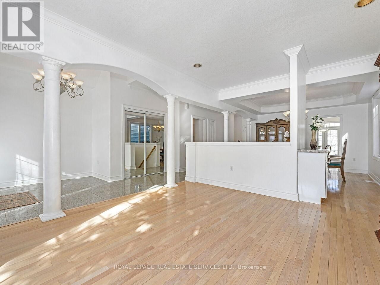 20 KOPPERFIELD LANE Image 8