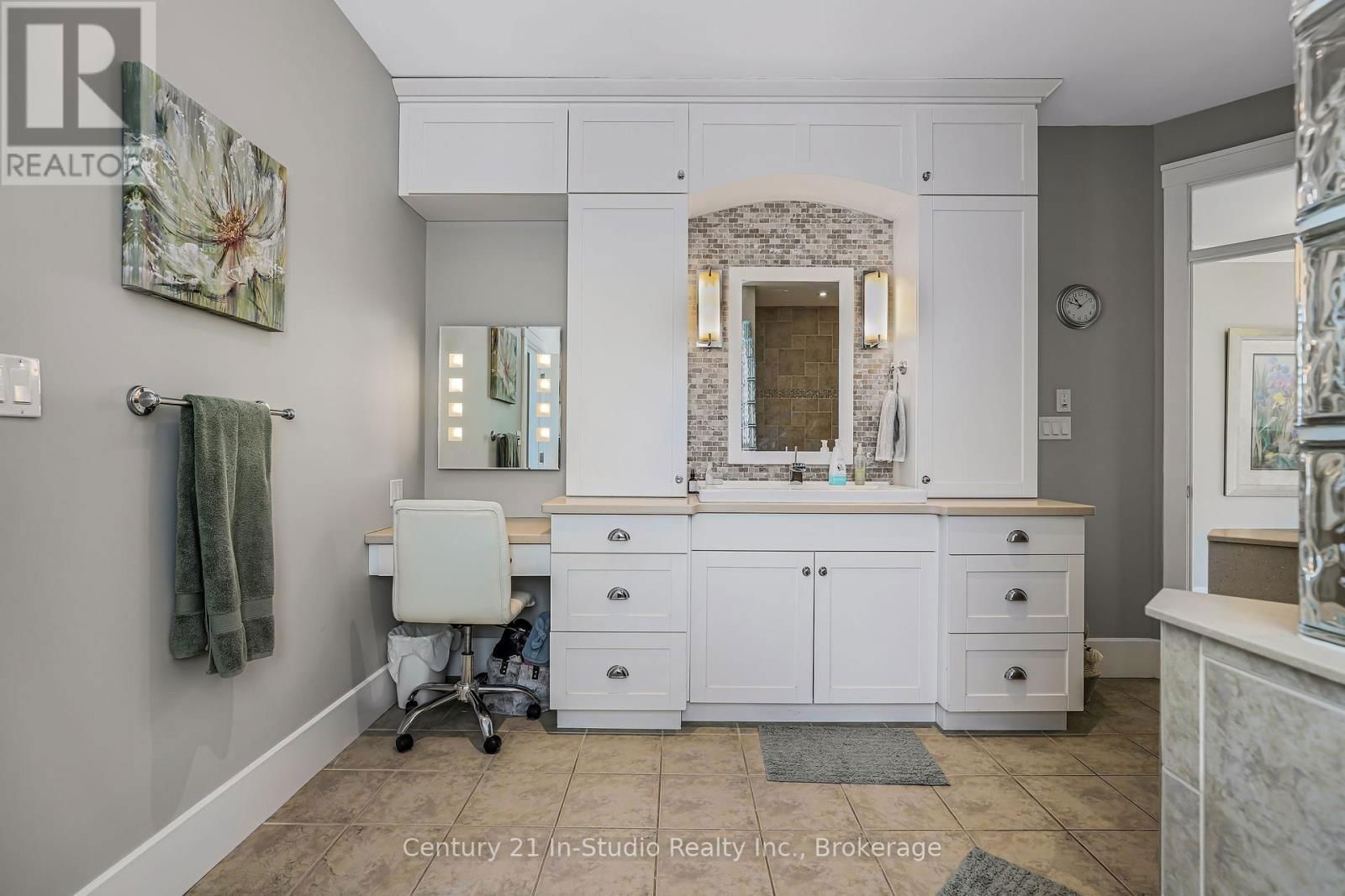 27 CARTER DRIVE Image 33