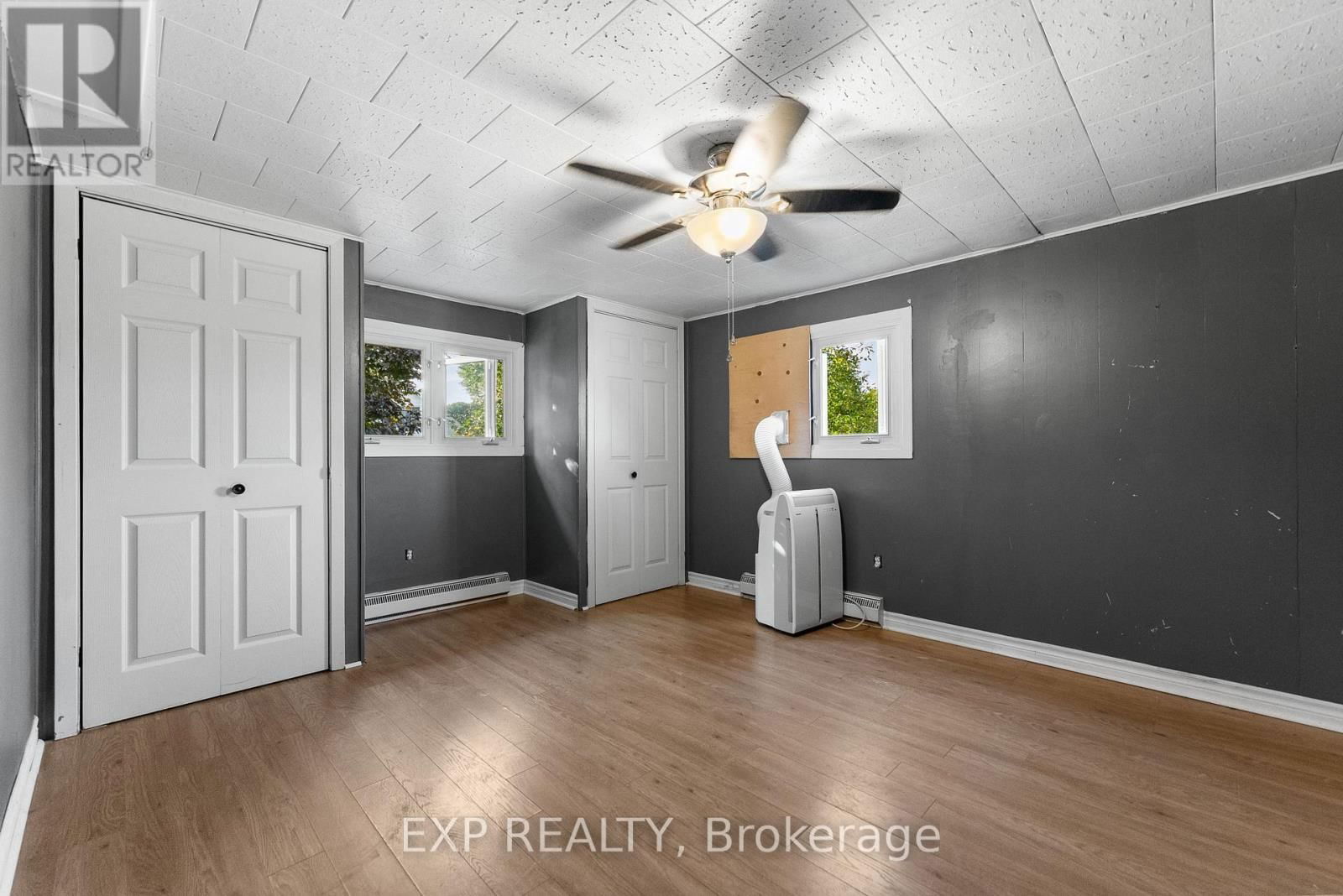397 CHARLES AVENUE Image 18
