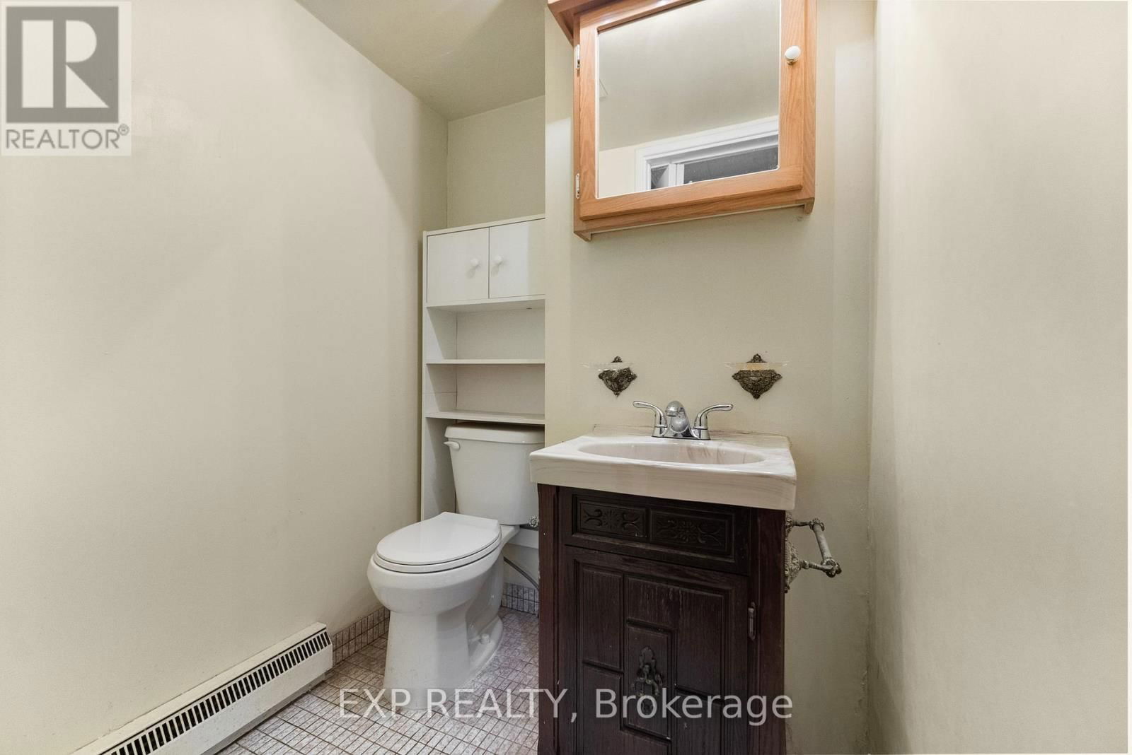 397 CHARLES AVENUE Image 22