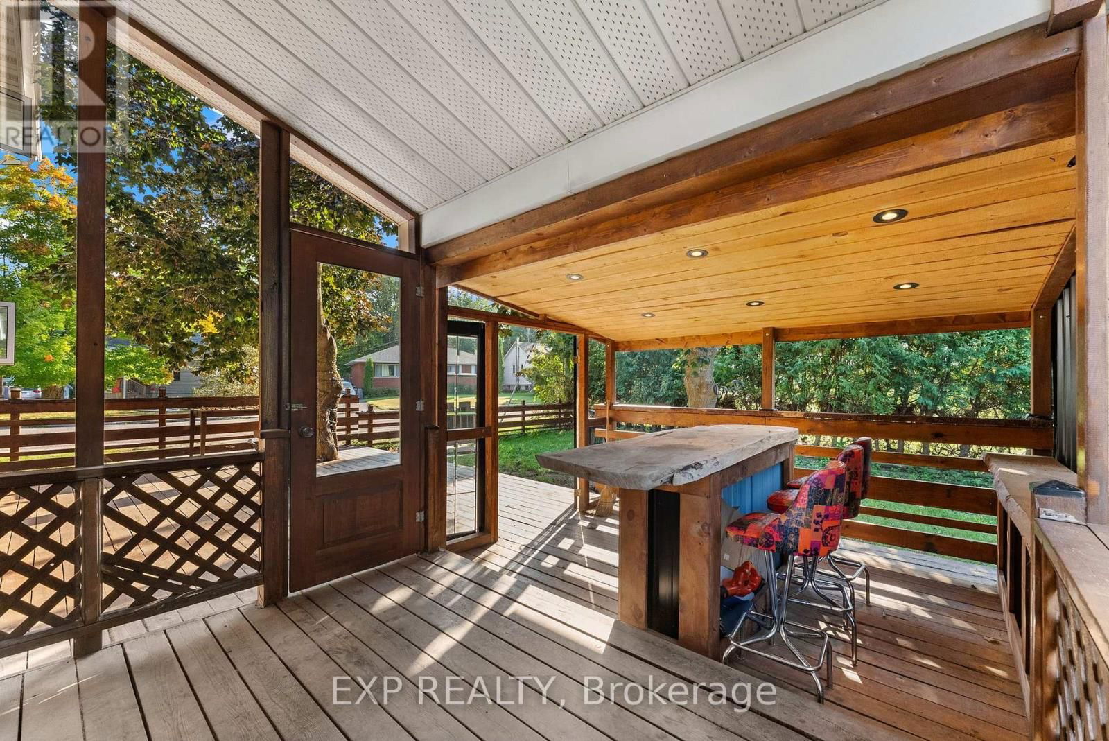 397 CHARLES AVENUE Image 6