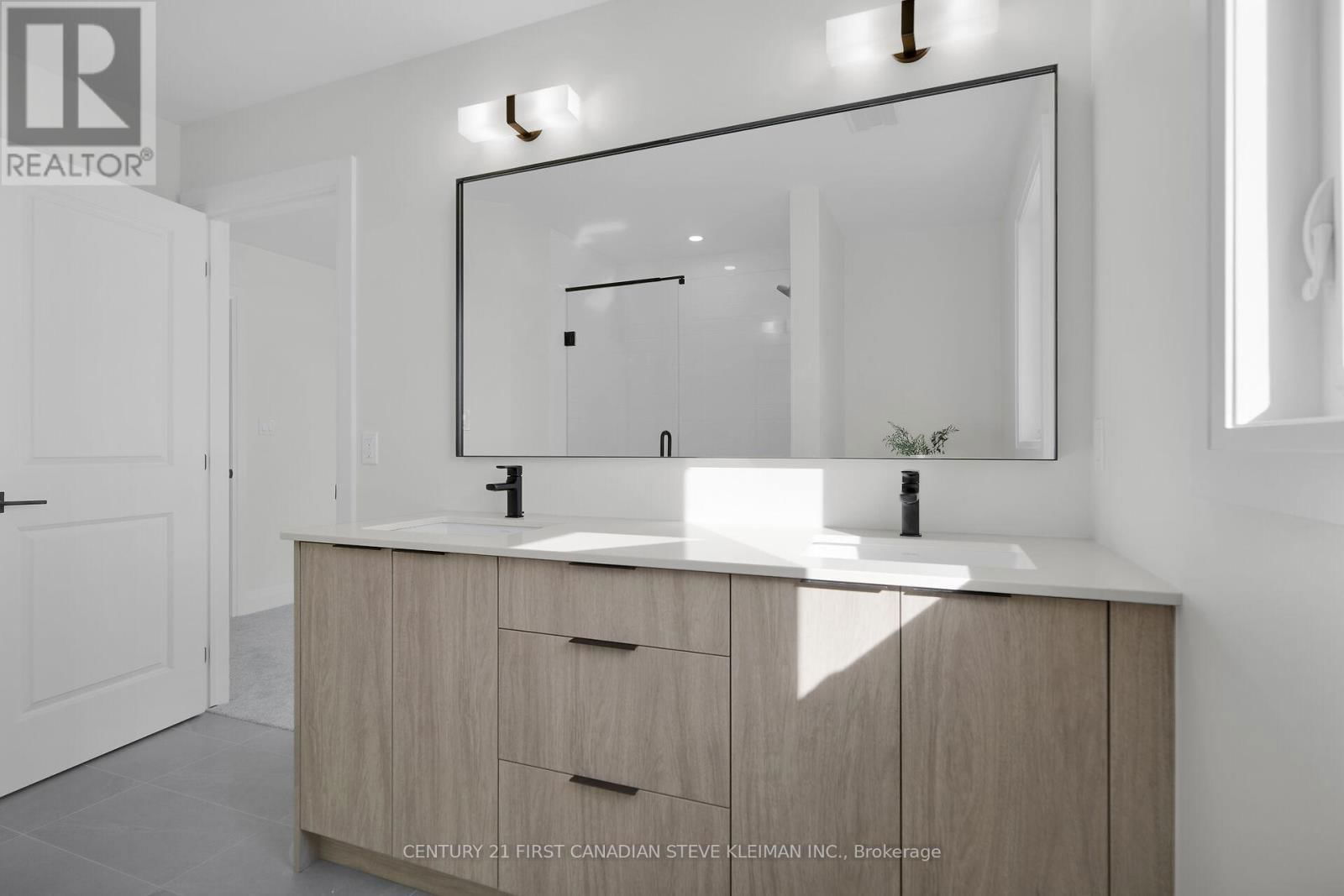 1244 WHETHERFIELD STREET Image 21
