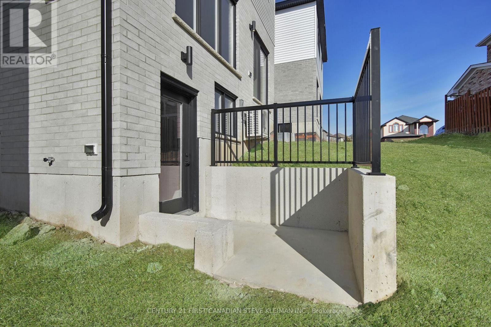 1244 WHETHERFIELD STREET Image 28