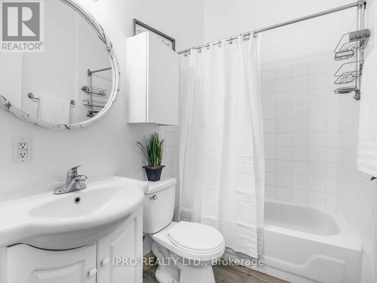 1308 KING STREET EAST Image 33