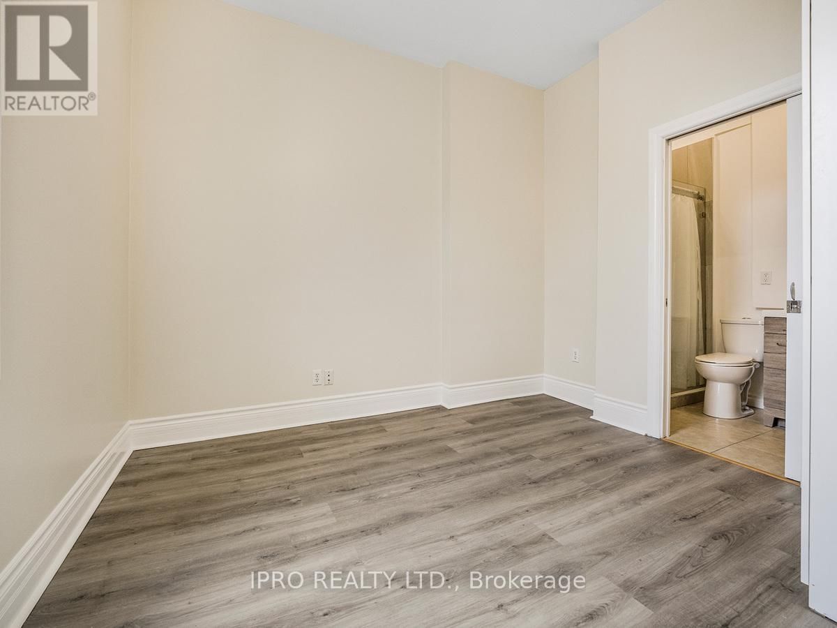 1308 KING STREET EAST Image 34