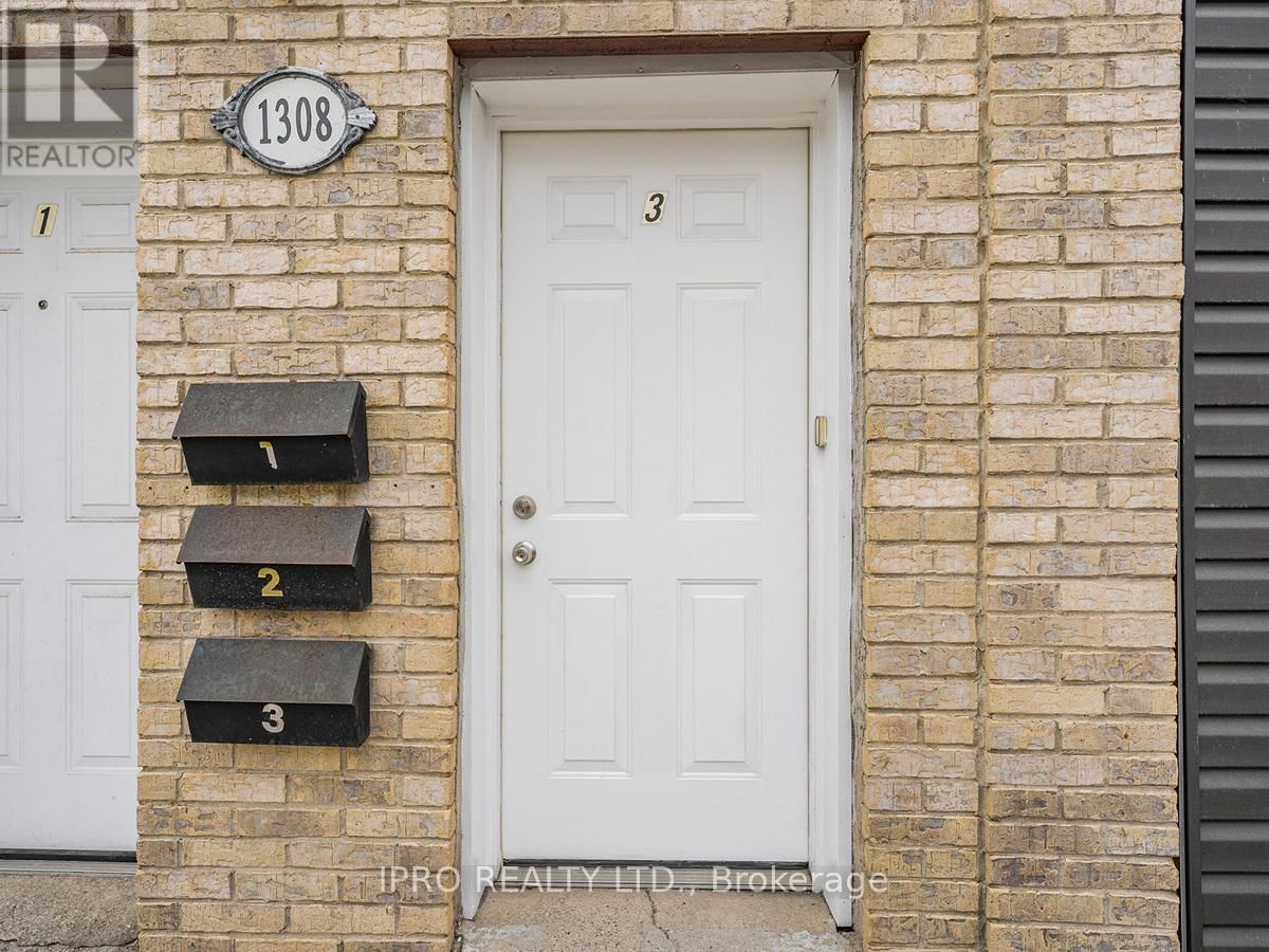1308 KING STREET EAST Image 45