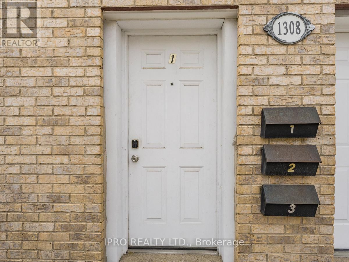 1308 KING STREET EAST Image 46