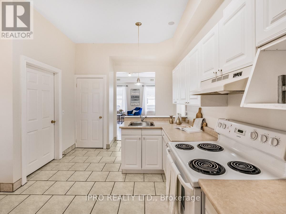 1308 KING STREET EAST Image 9