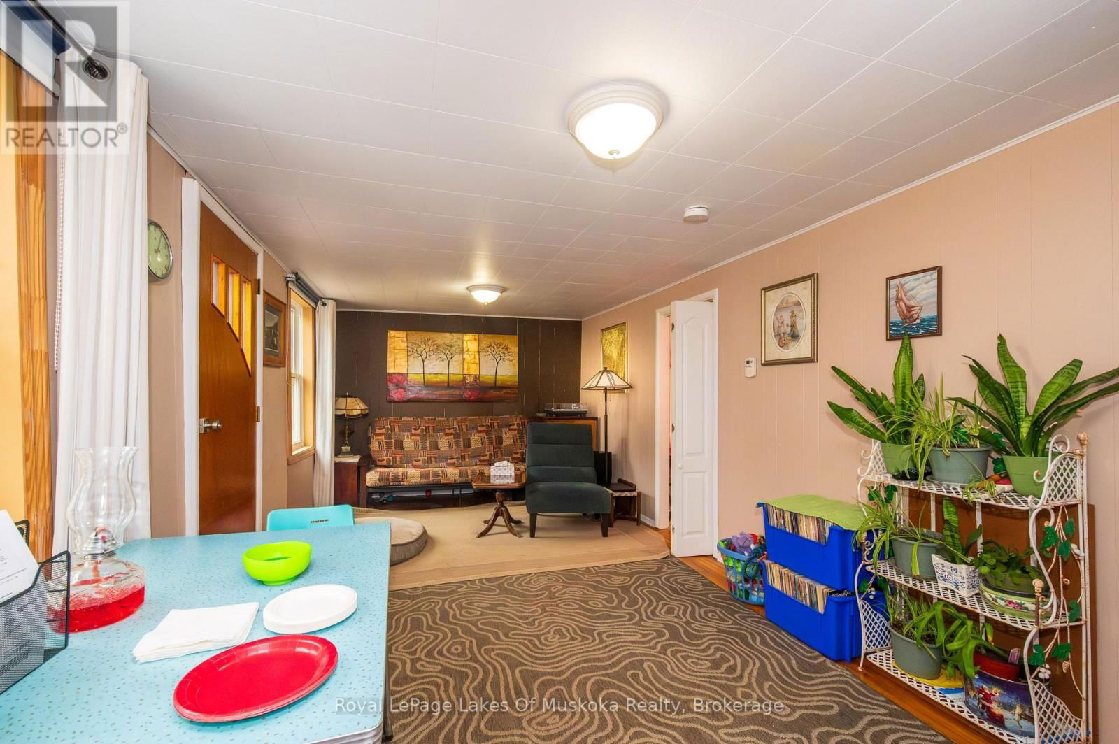 7 DUFFERIN STREET NORTH Image 9