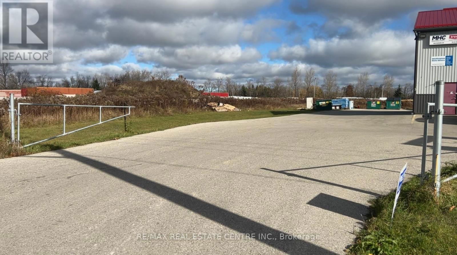 B - 770 GLENGARRY CRESCENT Image 10