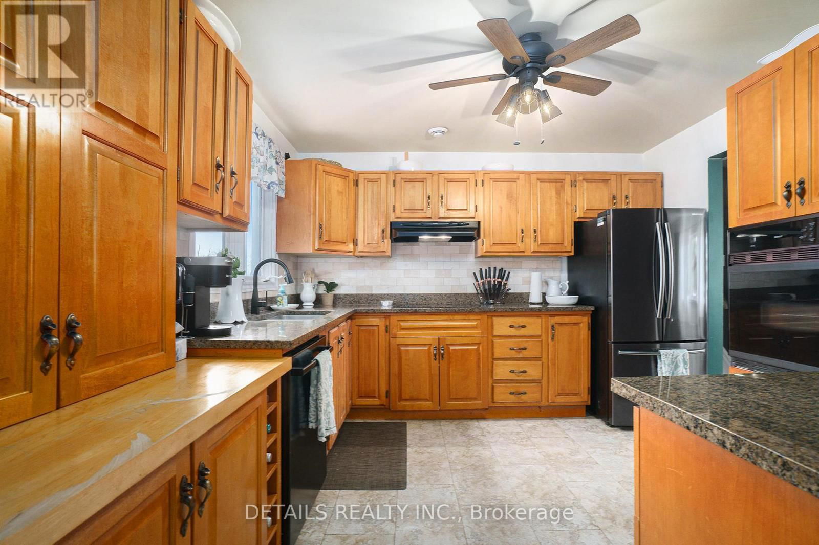 10083 MCINTYRE ROAD Image 10