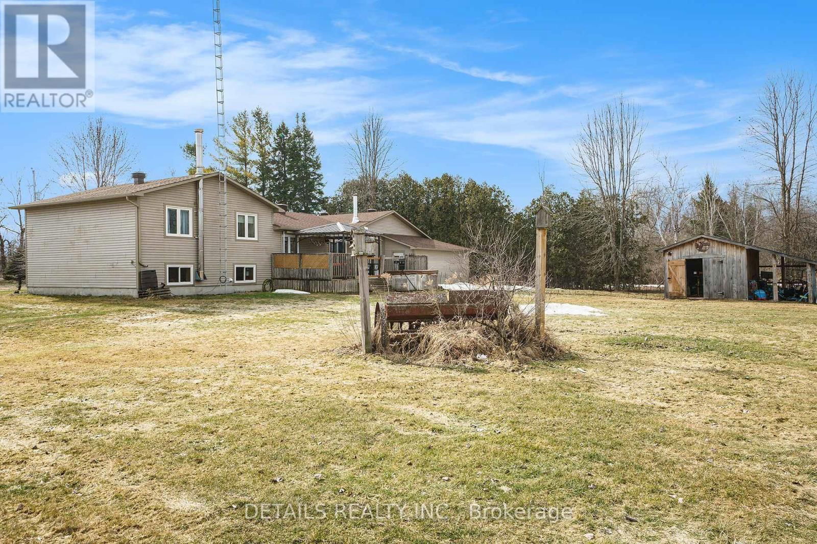 10083 MCINTYRE ROAD Image 24