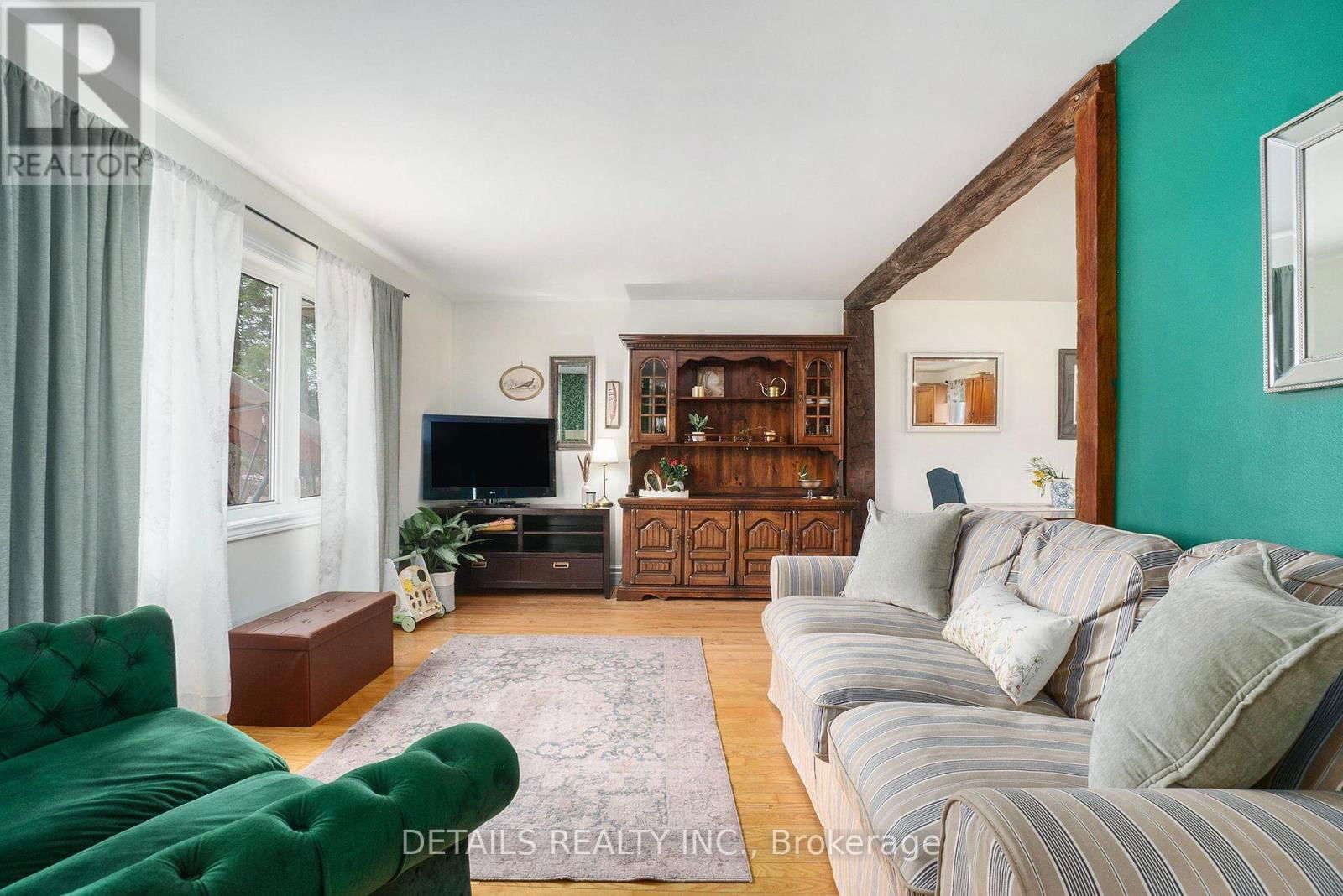 10083 MCINTYRE ROAD Image 8
