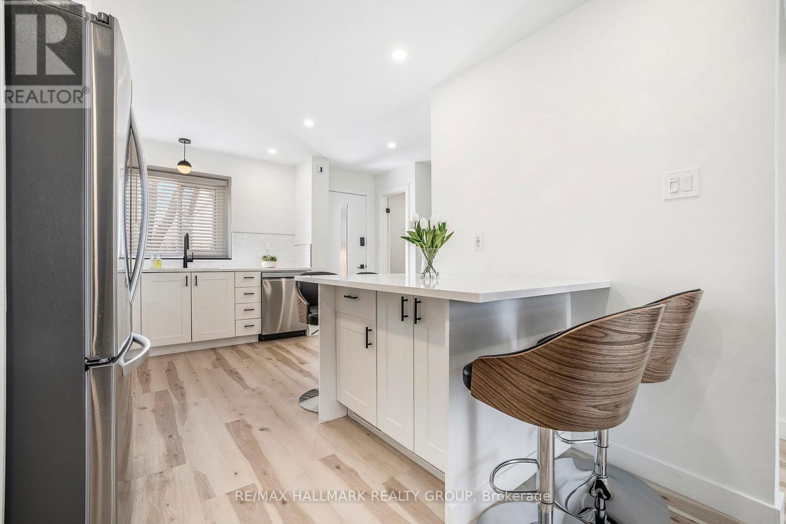 97 PICKFORD DRIVE Image 12