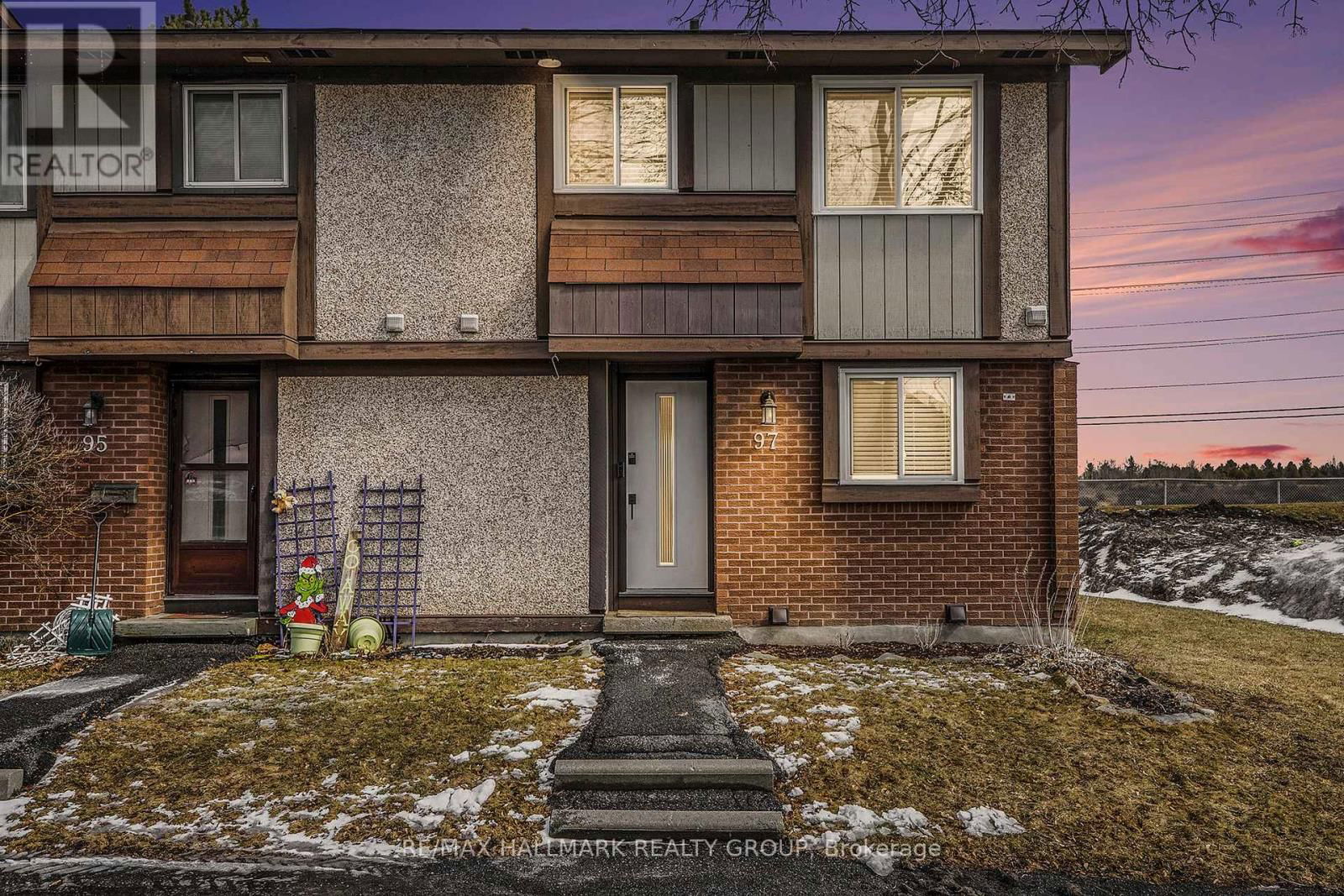 97 PICKFORD DRIVE Image 2