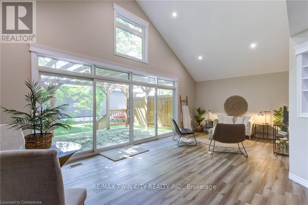 52 QUEEN STREET Image 15