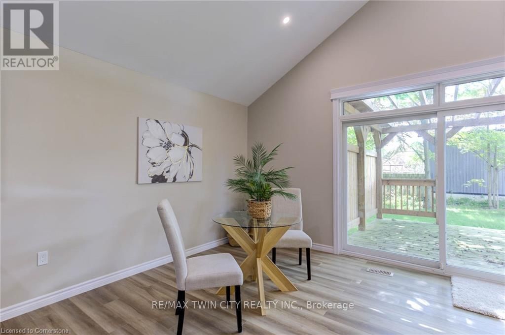 52 QUEEN STREET Image 16