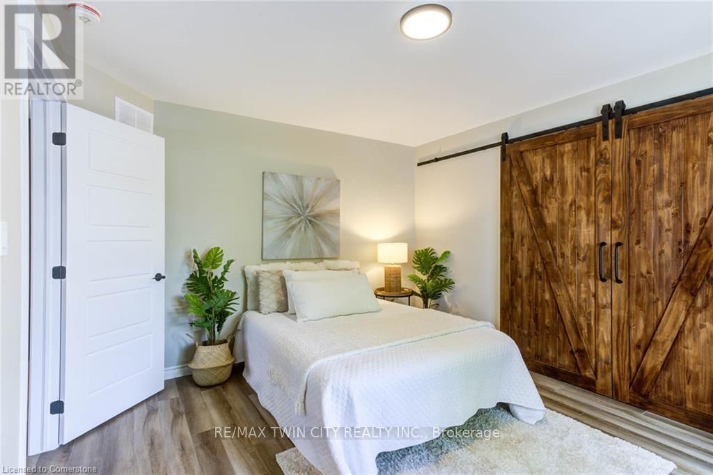 52 QUEEN STREET Image 22