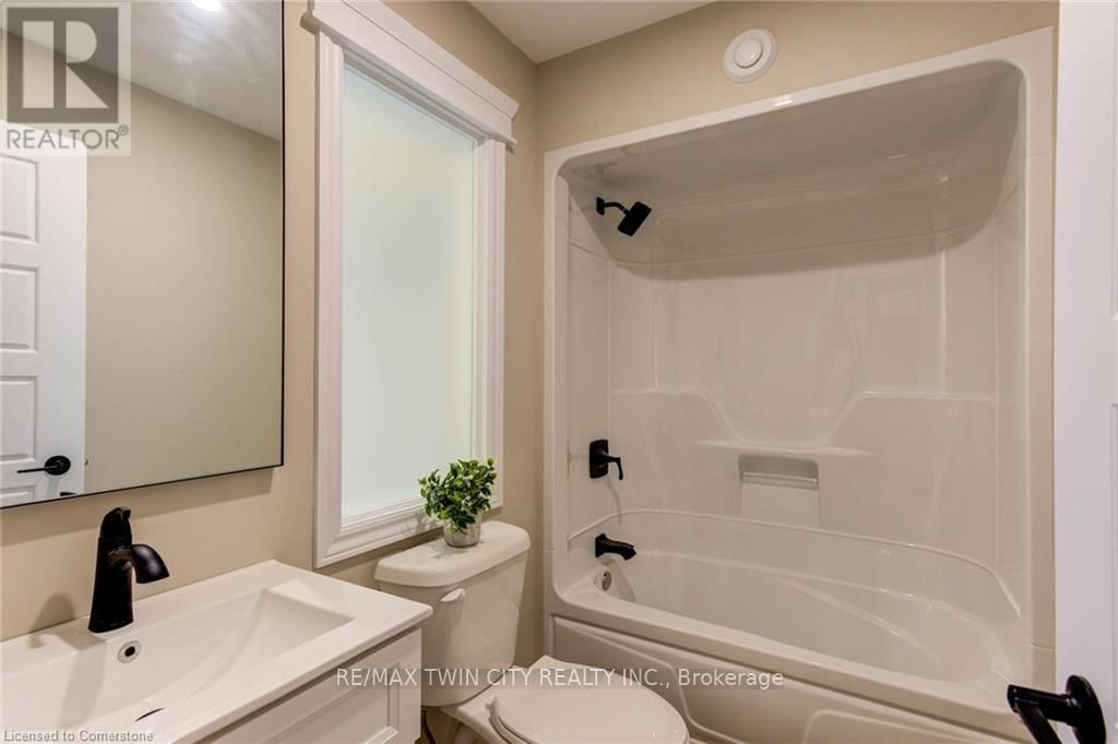 52 QUEEN STREET Image 24