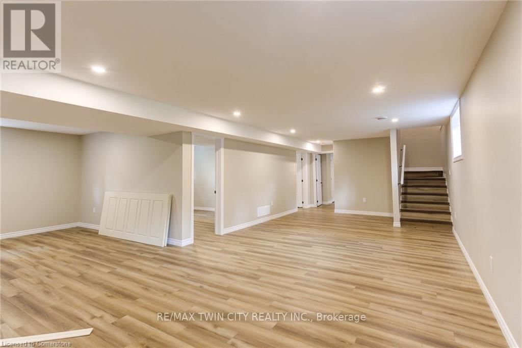 52 QUEEN STREET Image 26