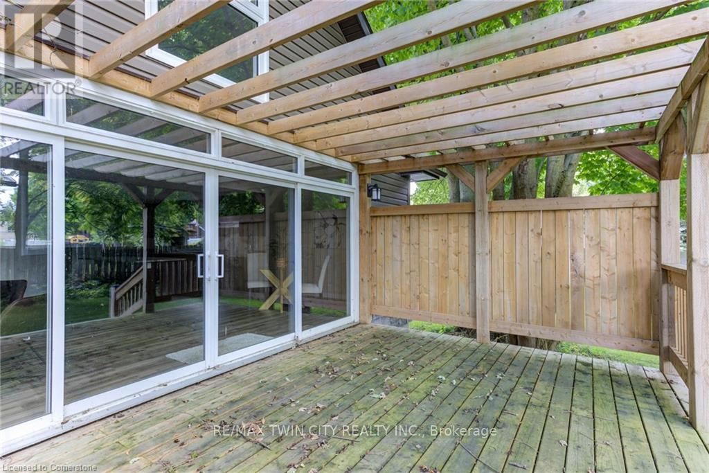 52 QUEEN STREET Image 36