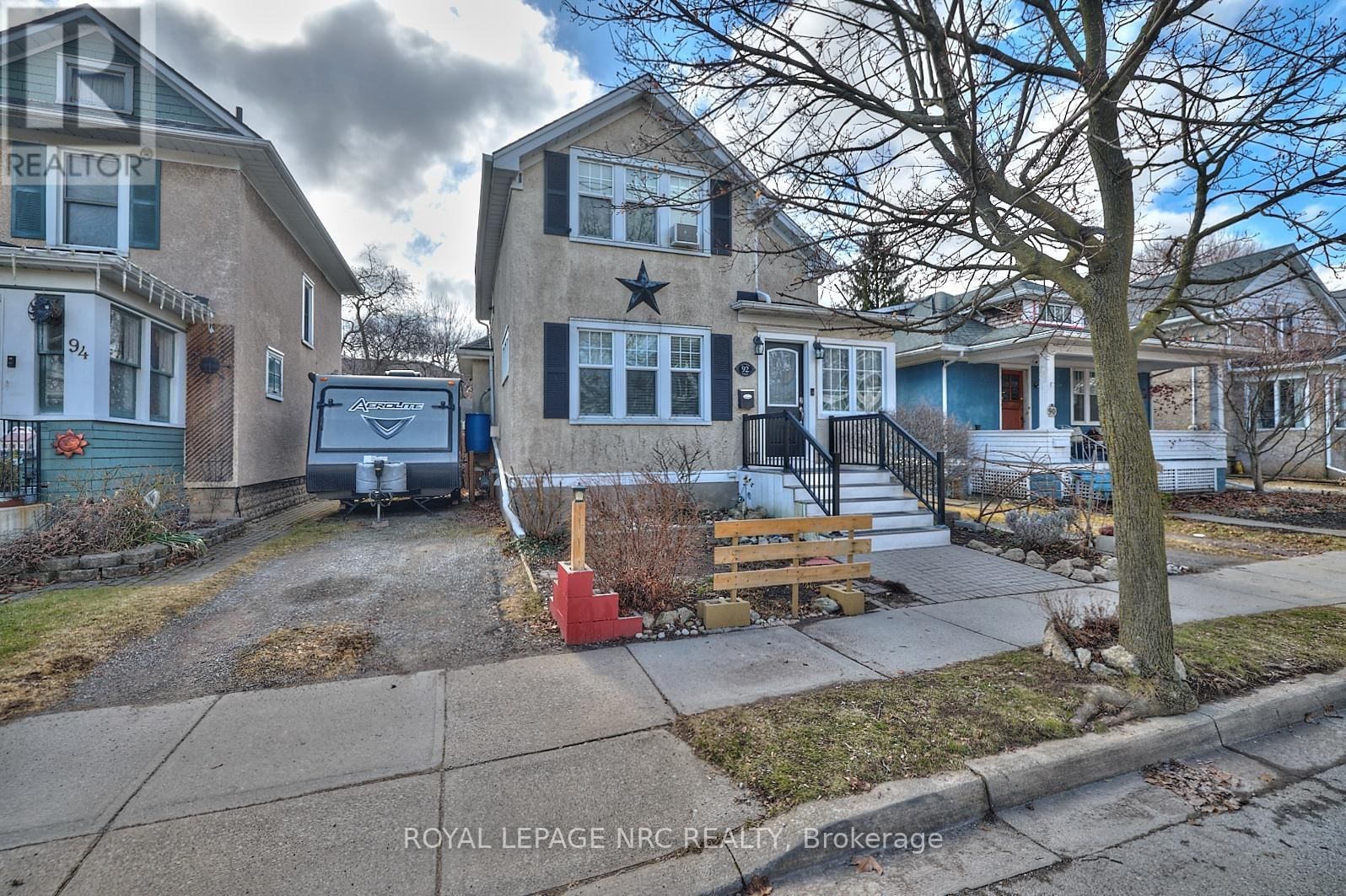 92 DUFFERIN STREET Image 1