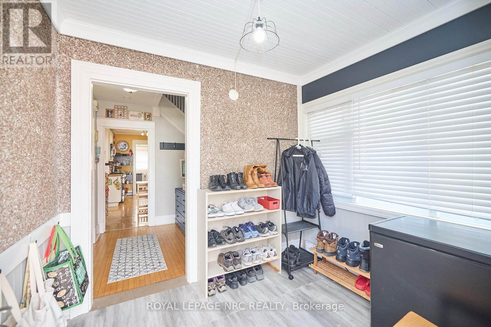 92 DUFFERIN STREET Image 10
